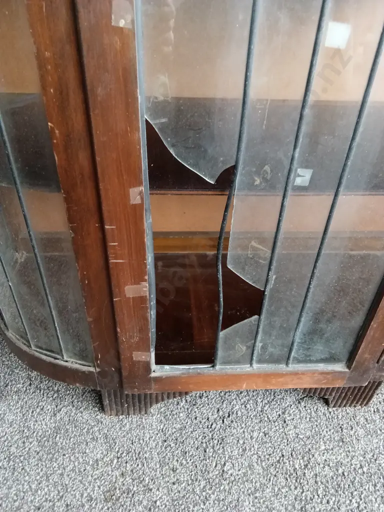 VINTAGE ART DECO DISPLAY CABINET. SOME BROKEN GLASS PANELS AS PICTURED Image 1++