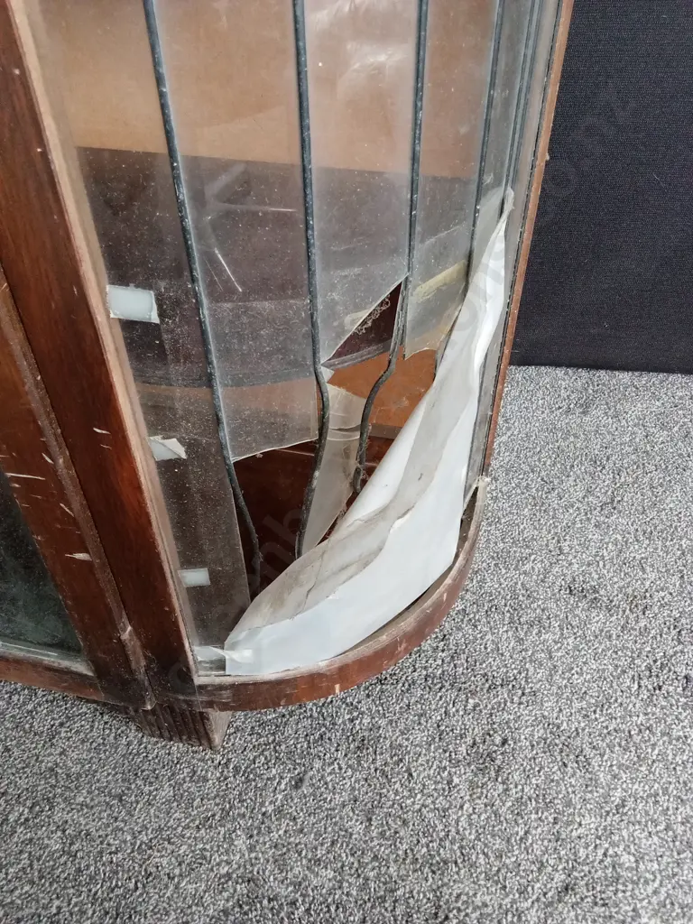 VINTAGE ART DECO DISPLAY CABINET. SOME BROKEN GLASS PANELS AS PICTURED Image 1++
