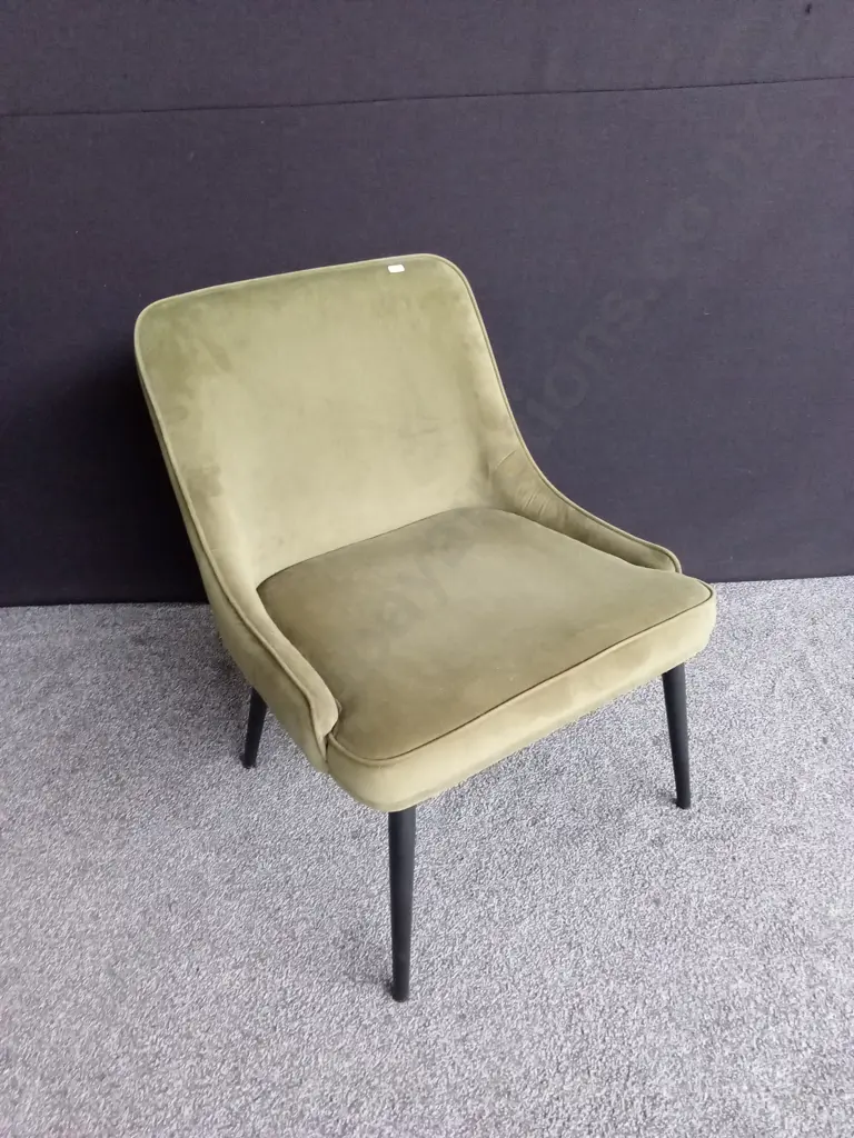 MODERN GREEN AURA CHAIR BRAND NEW EX-SHOWHOME Image 1++