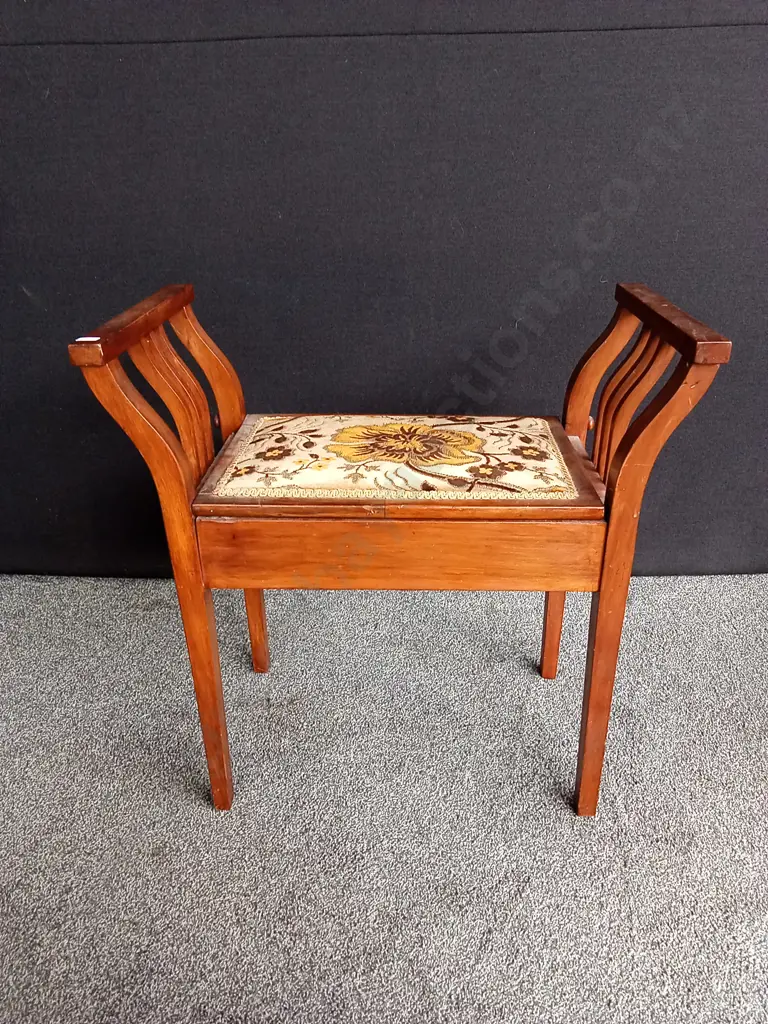 ANTIQUE EDWARDIAN PIANO STOOL WITH STORAGE Image 1++