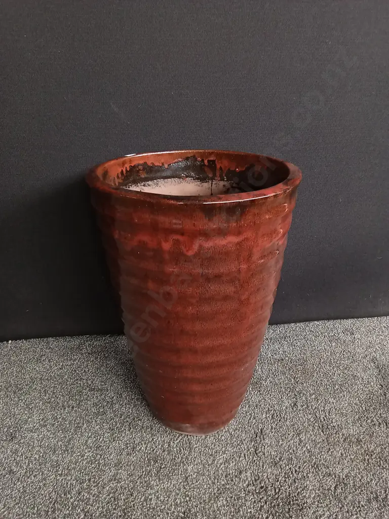TALL BEEHIVE PLANTER H 57CM Image 1++