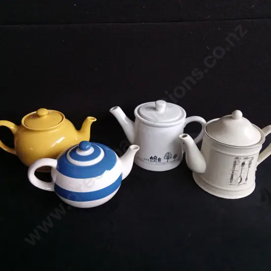 4 PIECES TEA POTS