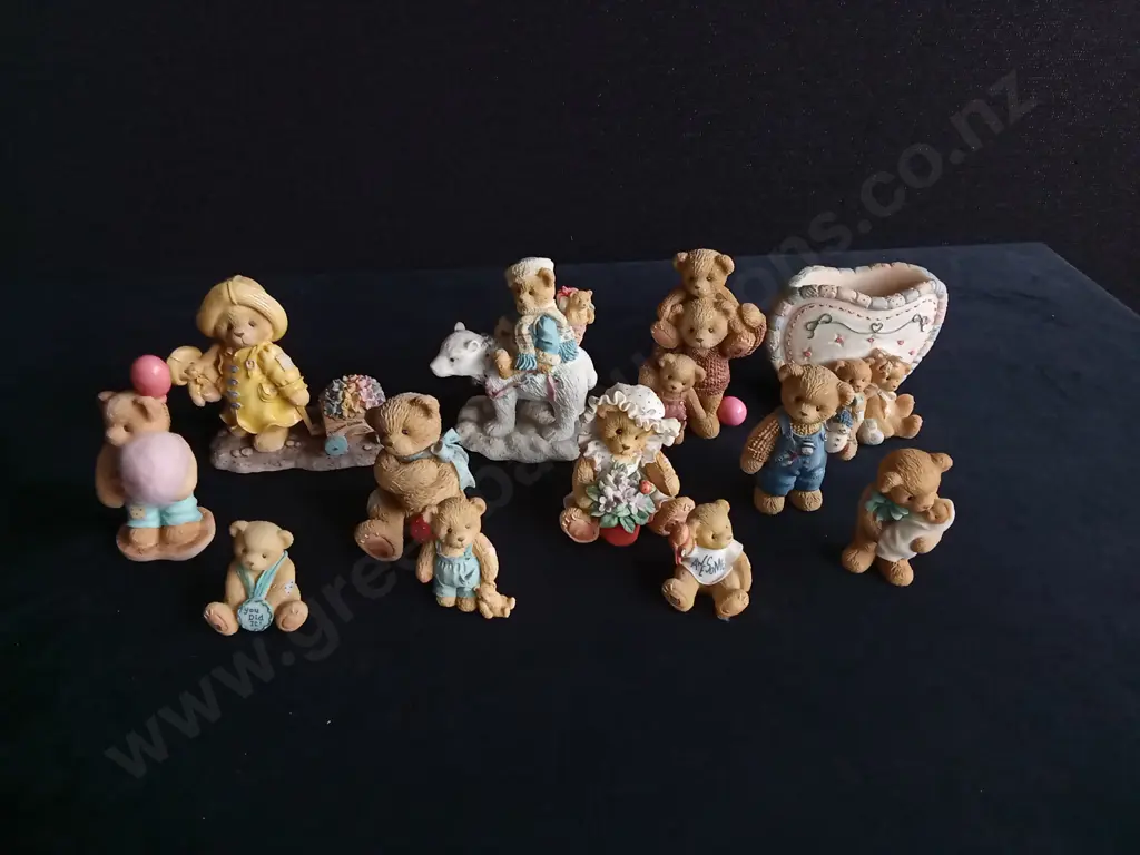 12 PIECES VINTAGE CHERISHED TEDDIES COLLECTABLE FIGURINES Image 1++