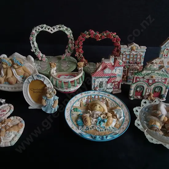 12 PIECES VINTAGE CHERISHED TEDDIES COLLECTABLE ITEMS