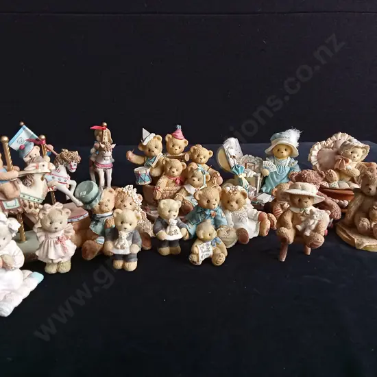 16 PIECES VINTAGE CHERISHED TEDDIES COLLECTABLE FIGURINES