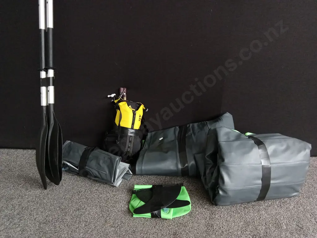 2 CHALLENGER INFLATABLE KAYAKS WITH LIFE JACKET 3 OARS AND KEEL Image 1++