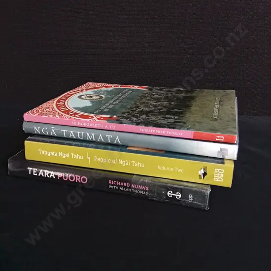 4 PIECES MAORI BOOKS