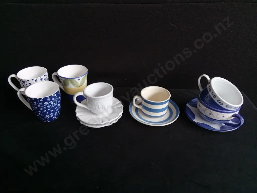 11 PIECES MIX OF CUPS AND SAUCERS Image 1++