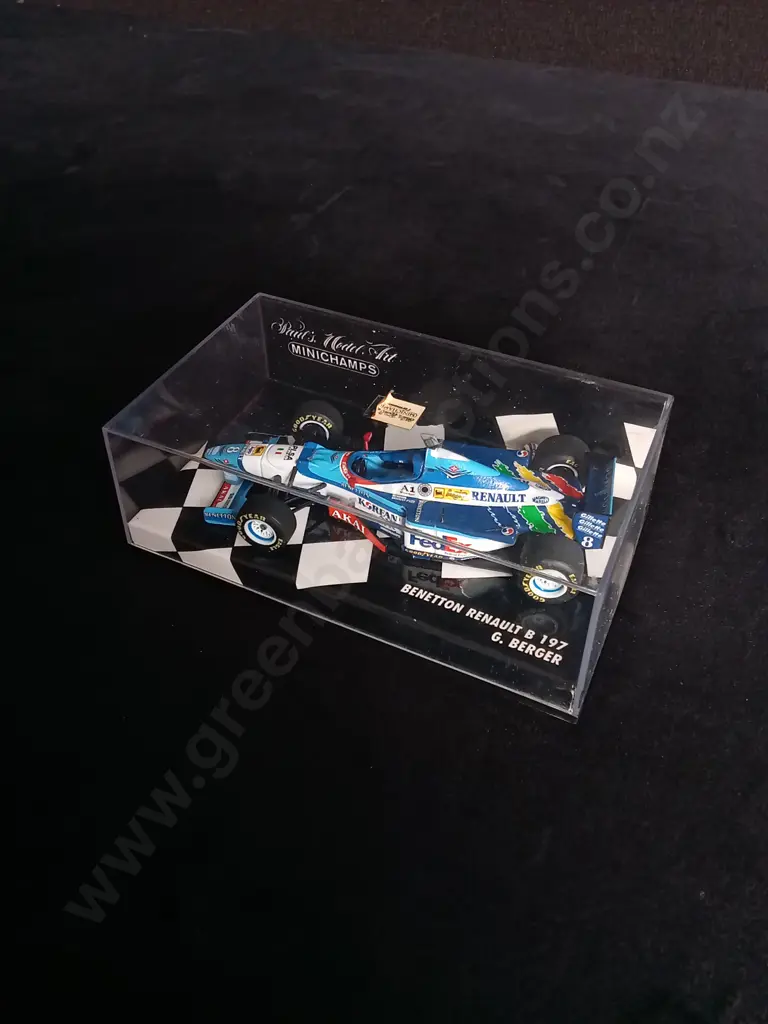 1:43 SCALE MINICHAMPS DIE CAST BENETTON RENAULT B 197 FORMULA 1 MODEL Image 1++