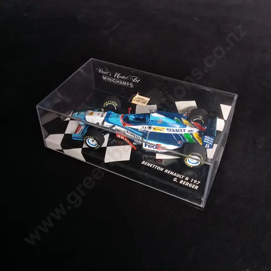 1:43 SCALE MINICHAMPS DIE CAST BENETTON RENAULT B 197 FORMULA 1 MODEL