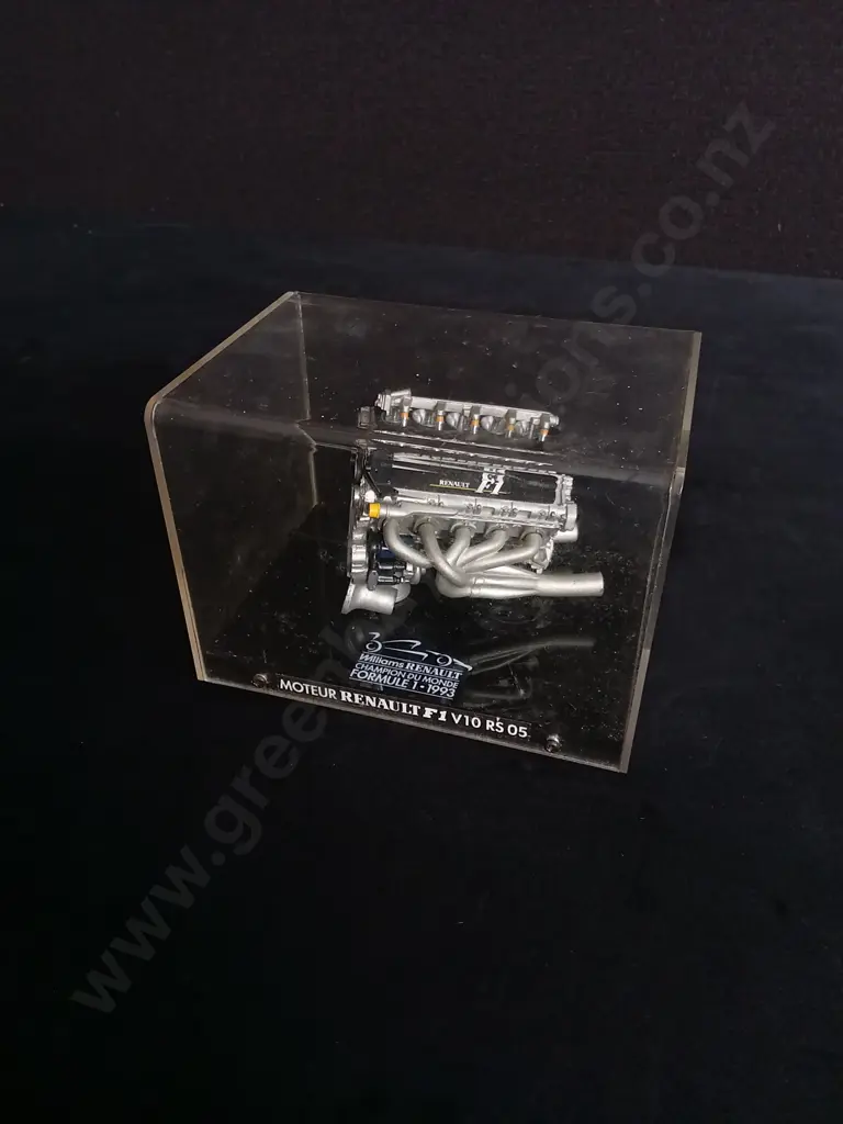 WILLIAMS RENAULT F1 V10 RS 05 FORMULA 1 MODEL ENGINE Image 1++