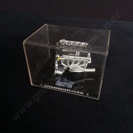 WILLIAMS RENAULT F1 V10 RS 05 FORMULA 1 MODEL ENGINE