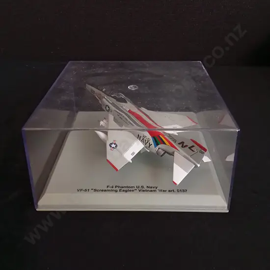 1:72 SCALE F-4B PHANTOM II DIECAST MODEL
