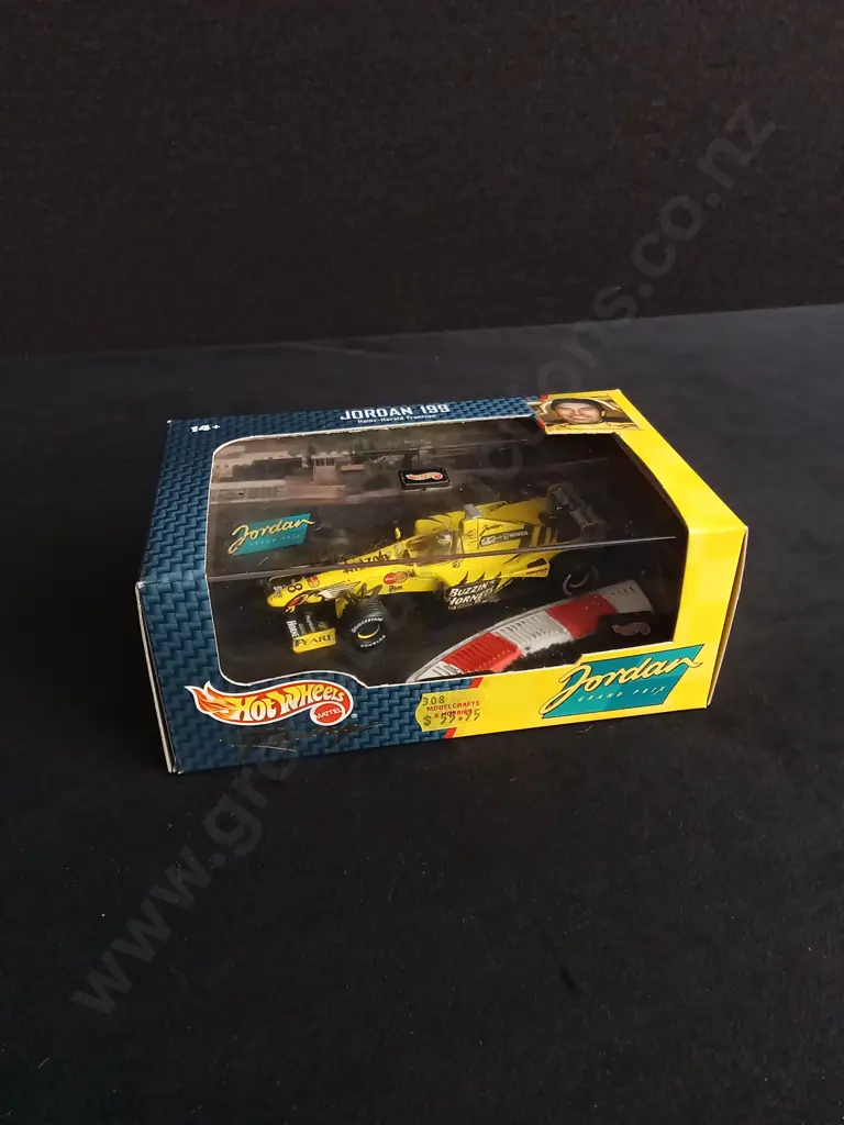 1:43 SCALE HOT WHEELS DIE CAST JORDAN 199 FORMULA 1 MODEL Image 1++
