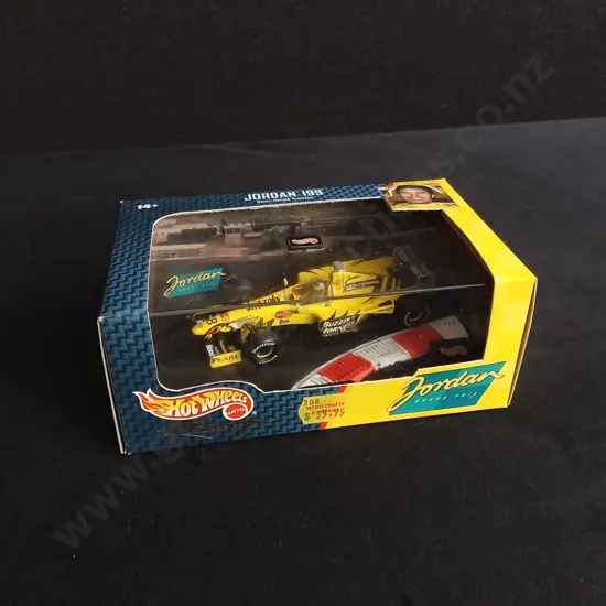 1:43 SCALE HOT WHEELS DIE CAST JORDAN 199 FORMULA 1 MODEL