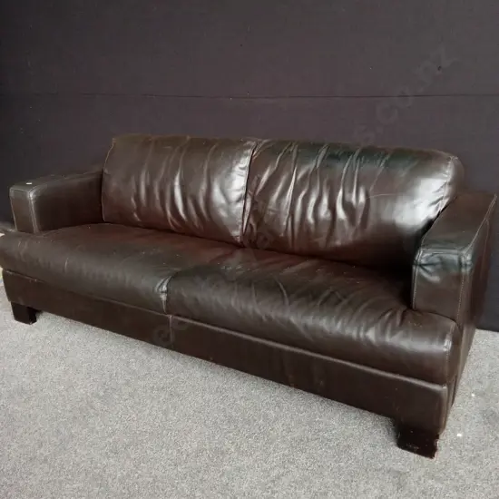 4 SEATER BROWN LEATHER COUCH
