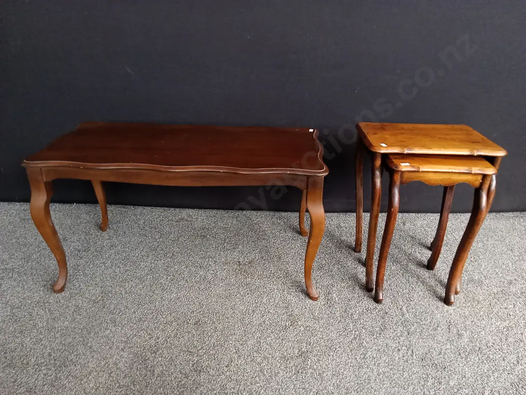 FRENCH STYLE COFFEE TABLE WITH CABRIOLE LEGS AND 2 NESTING TABLES ONE WITH A DAMAGED LEG AS PICTURED Image 1++