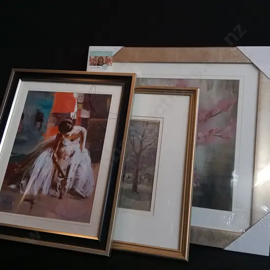 3 PIECES FRAMED ARTWORKS, ONE FRAME HAS CRACKED GLASS