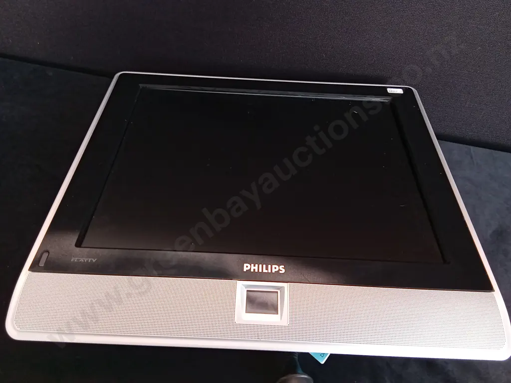 PHILLIPS PROFESSIONAL FLAT TV Image 1++