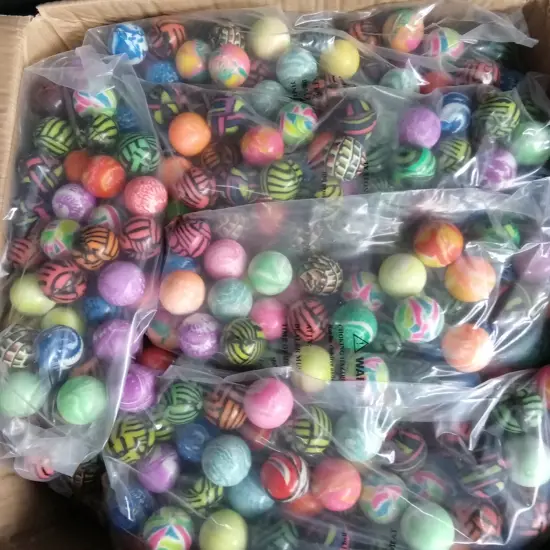 BOX OF BOUNCY BALLS FOR VENDING MACHINE