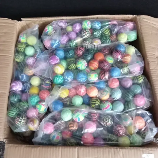 BOX OF BOUNCY BALLS FOR VENDING MACHINE