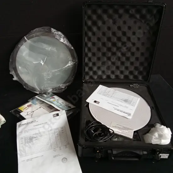 BRAND NEW PHOTOGRAPHY EQUIPMENT, STUDIO KIT., PHOTOGRAPHY TURNTABLE
