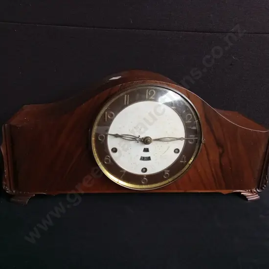VINTAGE WOODEN MANTLE CLOCK