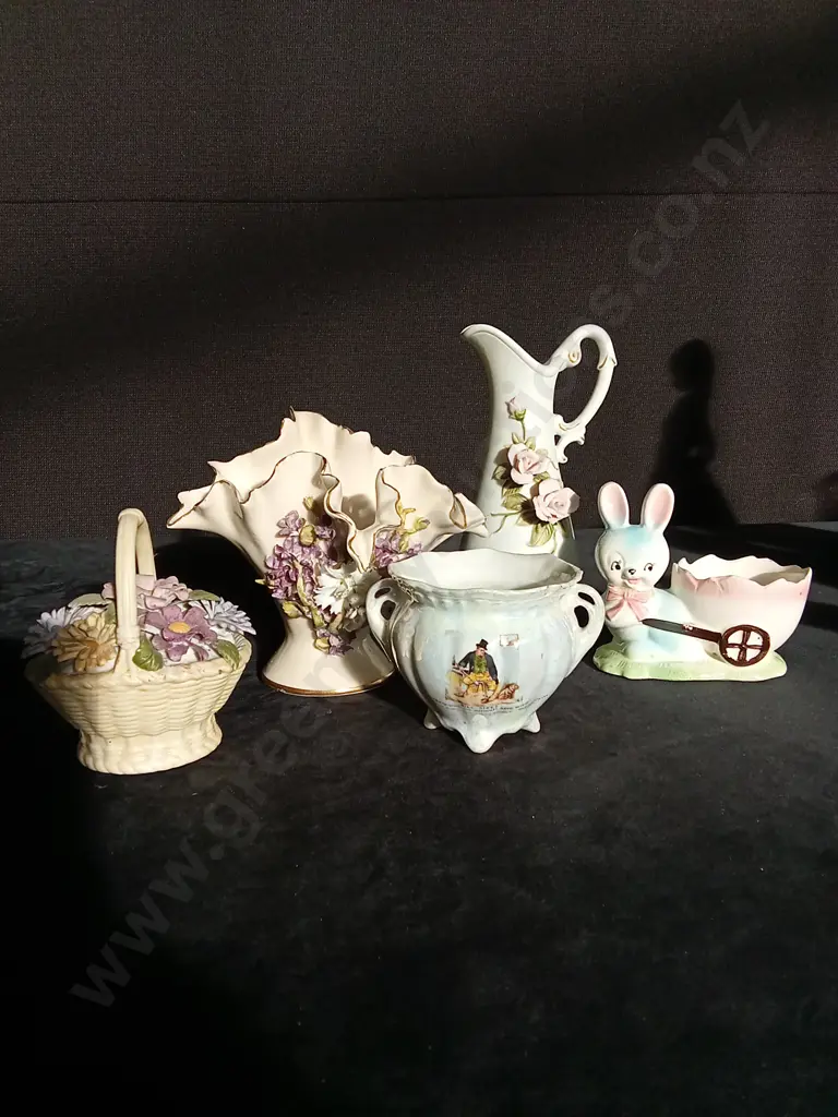 5 DECORATIVE ITEMS Image 1++