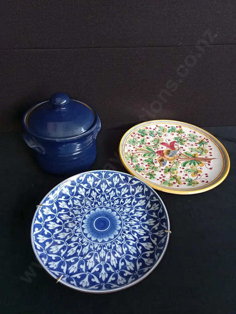 CERAMIC POTS AND DECORATIVE PLATES Image 1++