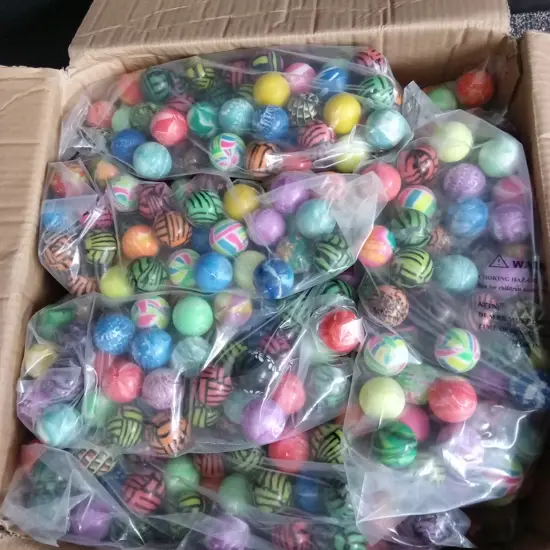 BOX OF BOUNCY BALLS FOR VENDING MACHINE