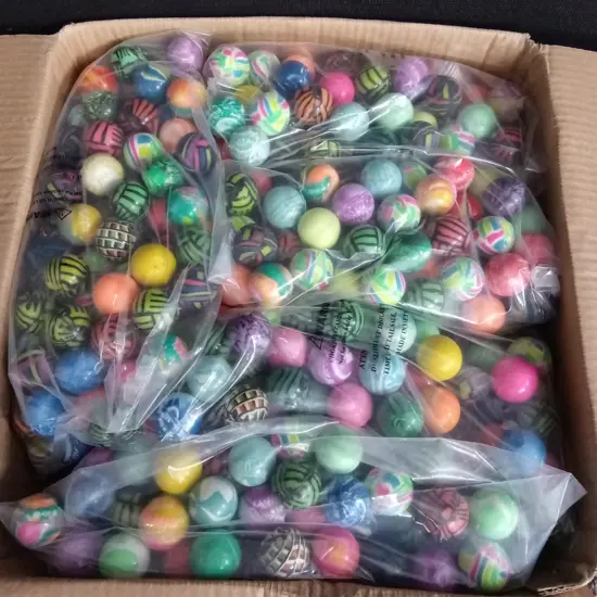 BOX OF BOUNCY BALLS FOR VENDING MACHINE
