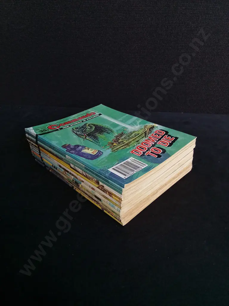15 PIECES VINTAGE COMMANDO WAR COMICS NO 2417-2461 Image 1++