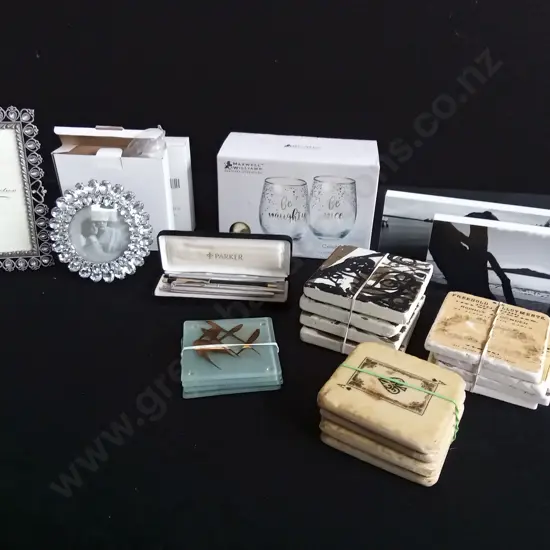 MIX OF HOME DECOR, INCLUDING PICTURE FRAMES AND 4 SETS OF COASTERS
