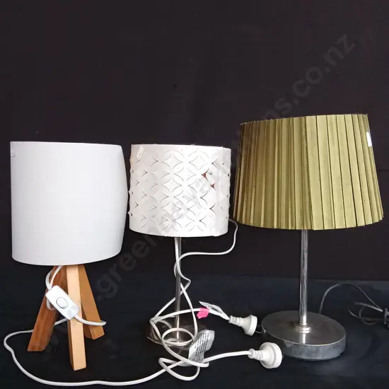 3 WORKING LAMPS