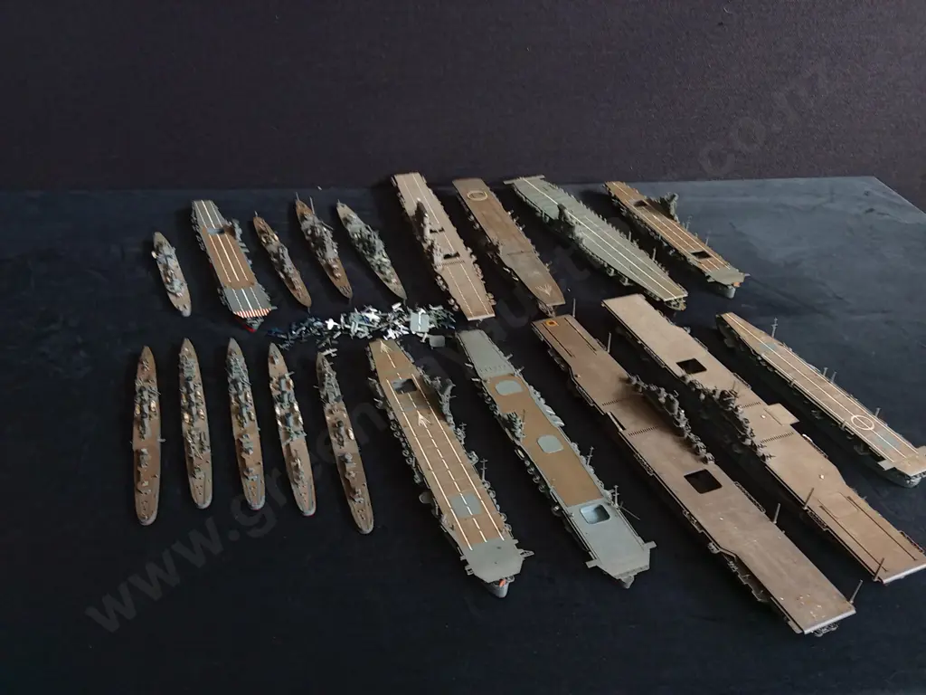 COLLECTION OF MINIATURE NAVAL VESSELS 1/700 SCALE Image 1++