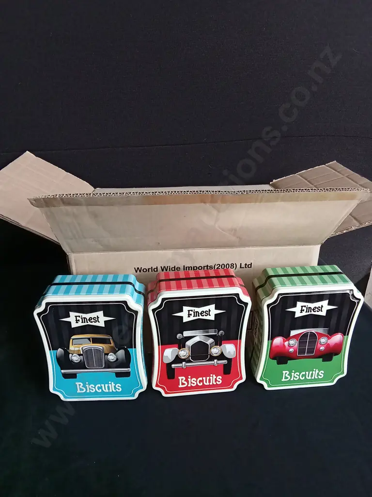 BOX OF 12 BRAND NEW BISCUIT TINS Image 1++
