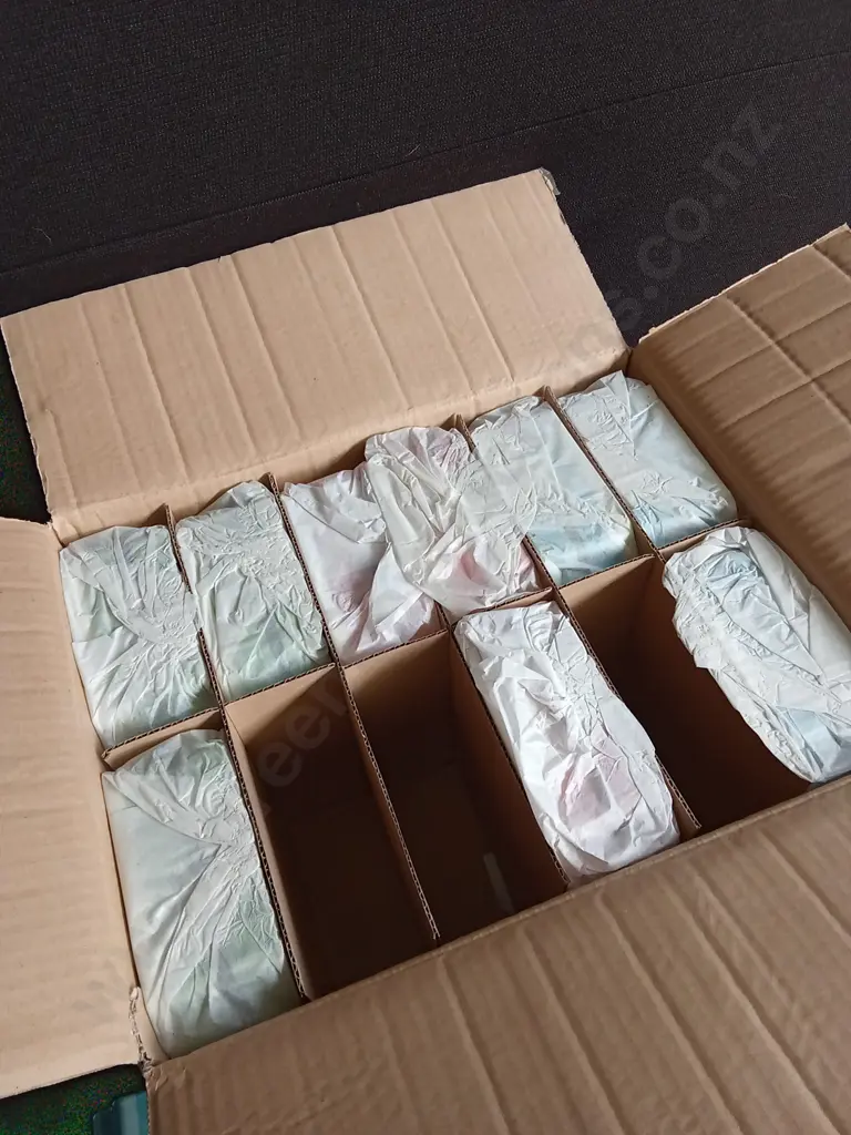BOX OF 12 BRAND NEW BISCUIT TINS Image 1++
