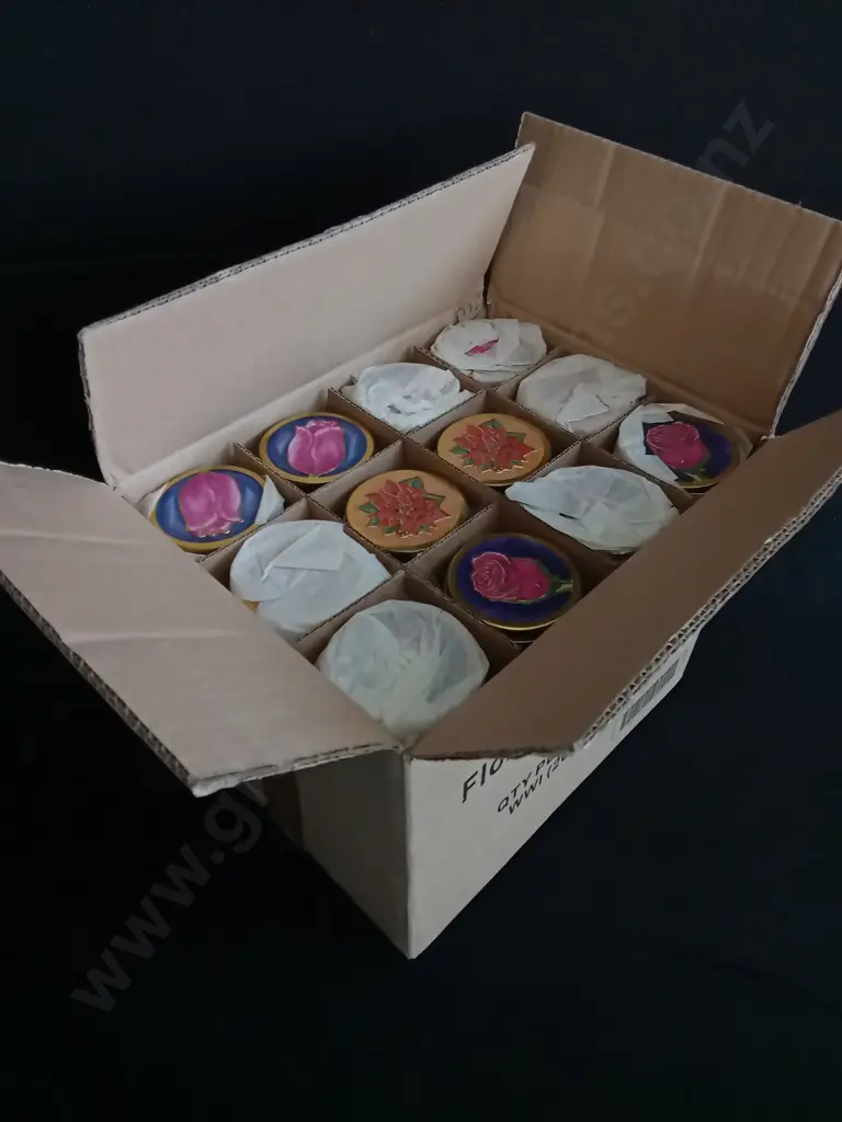 BOX OF TALL FLORAL BISCUIT TINS Image 1++