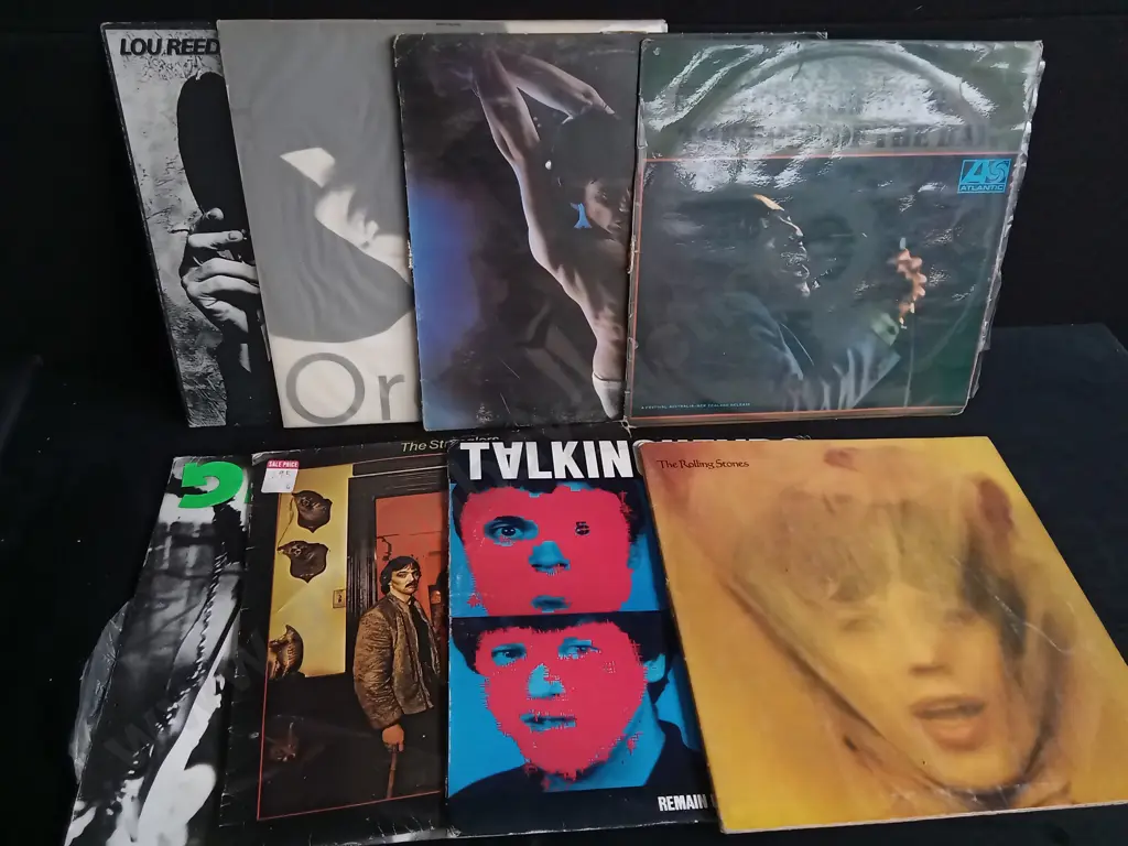 8 VINTAGE VINYL RECORDS Image 1++