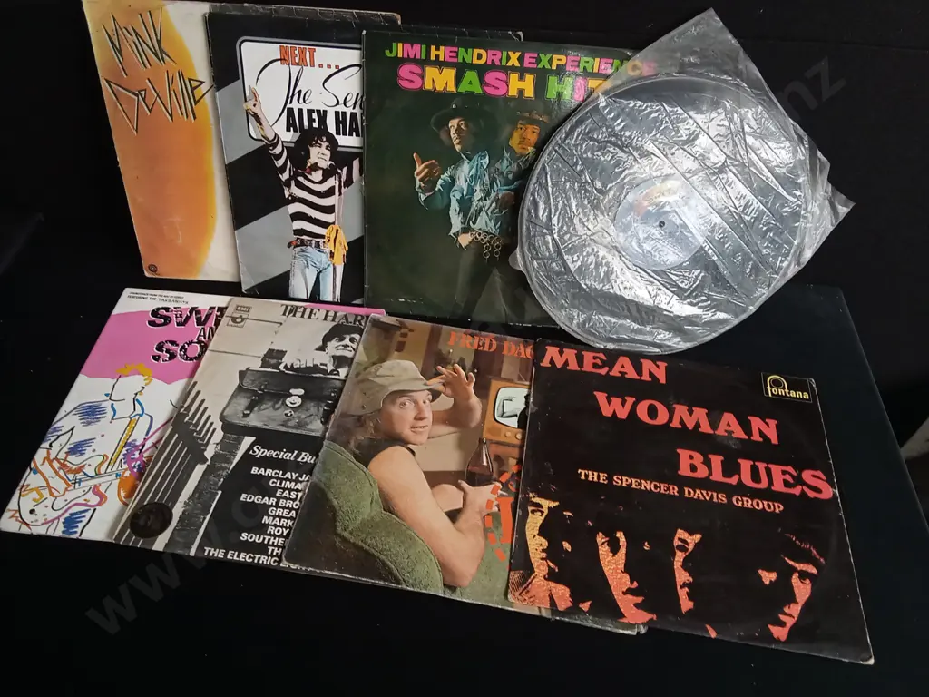 8 VINTAGE VINYL RECORDS Image 1++