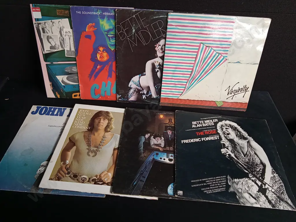 8 VINTAGE VINYL RECORDS Image 1++
