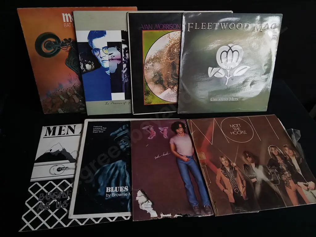 8 VINTAGE VINYL RECORDS Image 1++