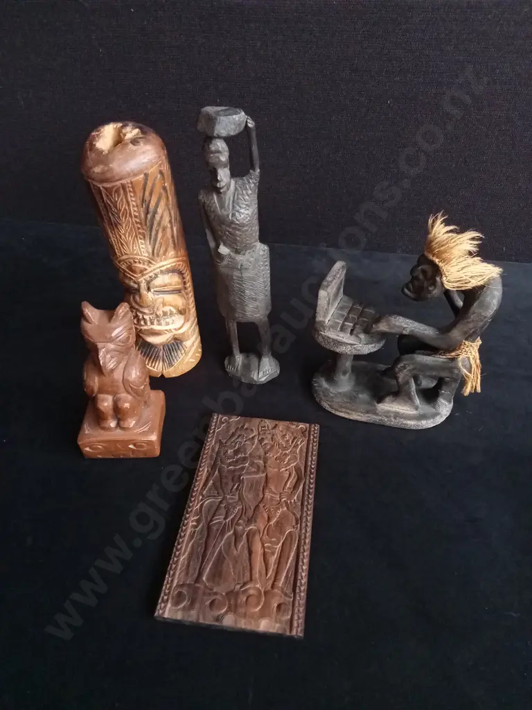 5 PIECES DECORATIVE WOODEN ITEMS Image 1++