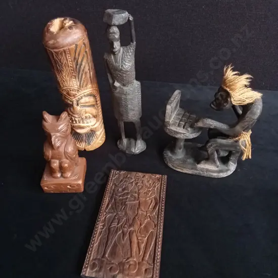 5 PIECES DECORATIVE WOODEN ITEMS