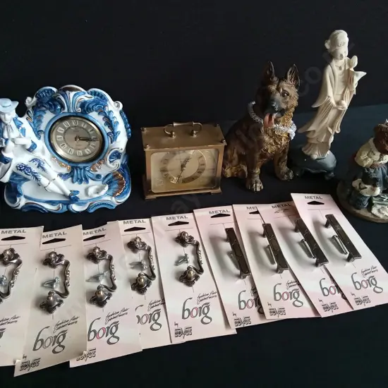 MIX OF DECORATIVE ITEMS AND FURNITURE HARDWARE