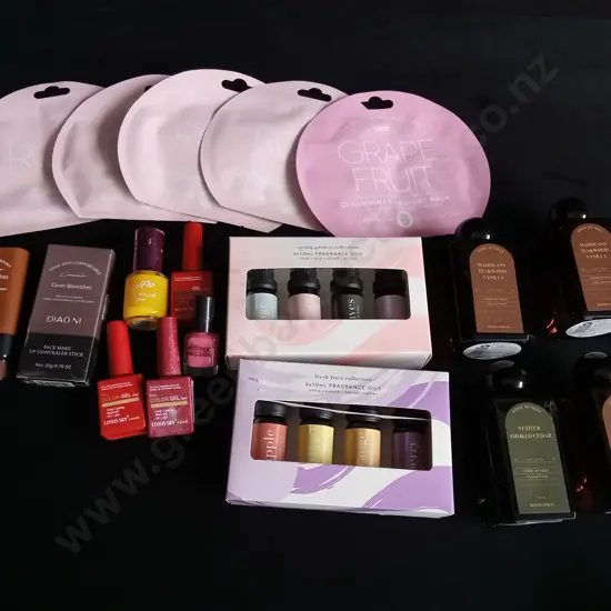 MIX OF BEAUTY AND FRAGRANCE ITEMS