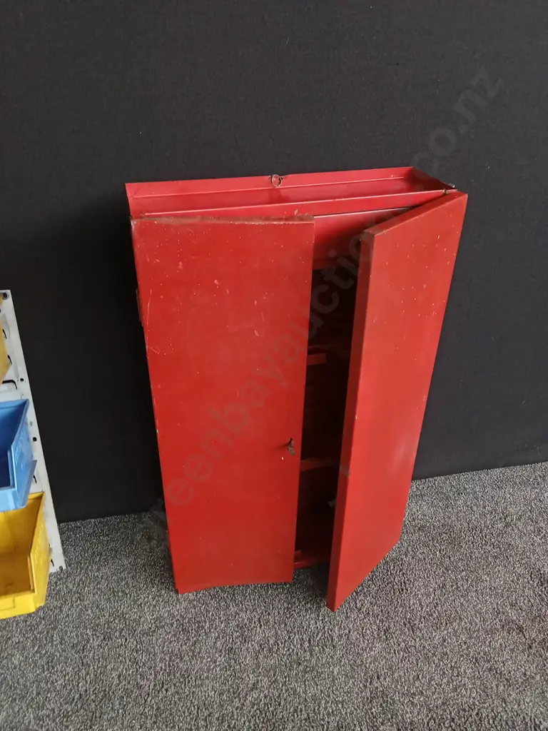 RED METAL ORGANISER AND PLASTIC STORAGE BIN SYSTEM Image 1++