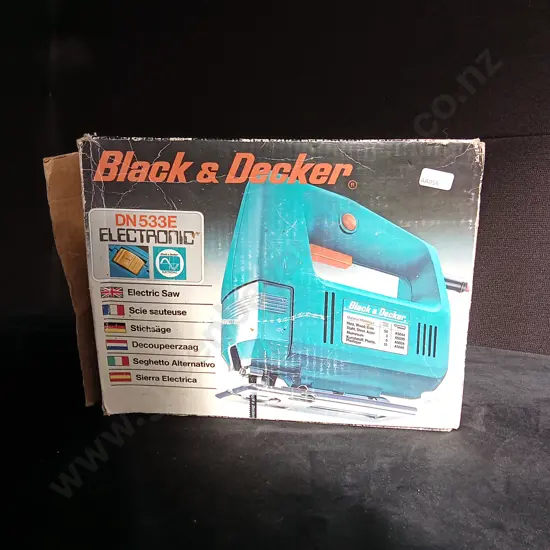 BLACK & DECKER DN 533E ELECTRONIC JIGSAW WORKING