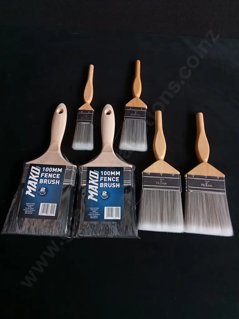 6 PIECES BRAND NEW PAINT BRUSHES Image 1++