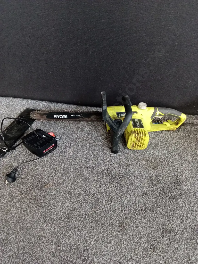 RYOBI CHAINSAW 2300W Image 1++
